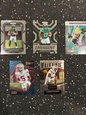 Garrett Wilson Football Rookie Card Set - Green and White